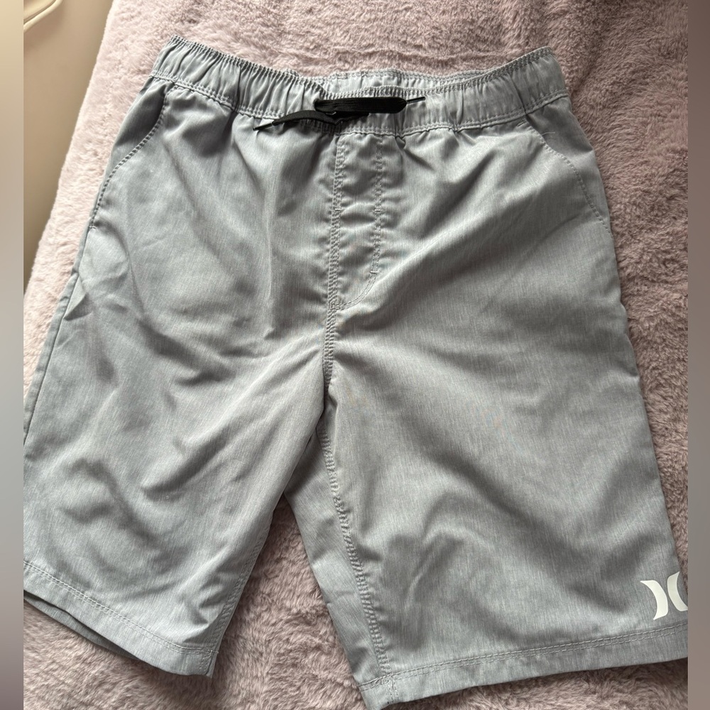 Boys Hurley shorts M